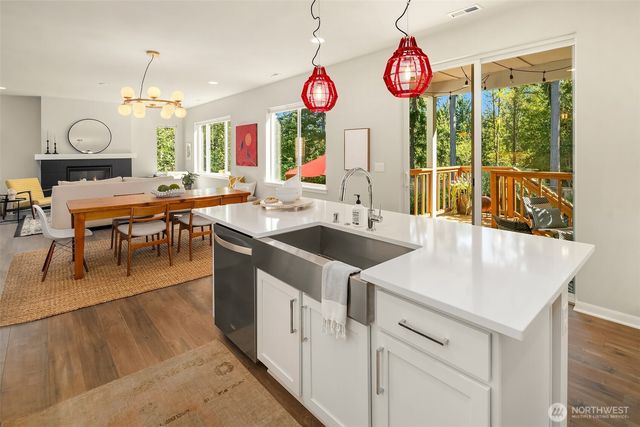 2447 NE Athlon Court, Poulsbo, WA 98370