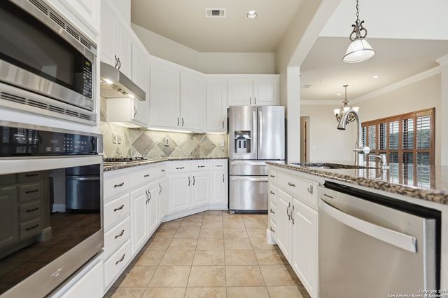 7800 Southwest Pkwy Unit 1710, Austin, TX 78735