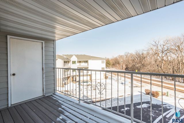 4609 S Oxbow Ave Avenue 303, Sioux Falls, SD 57106