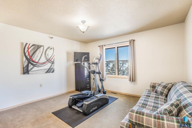 4609 S Oxbow Ave Avenue 303, Sioux Falls, SD 57106