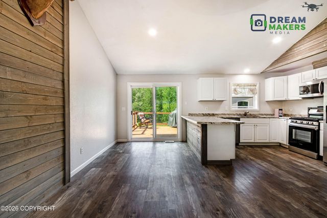 4000 S Eagle Bay Drive, Wasilla, AK 99623