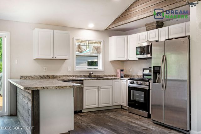 4000 S Eagle Bay Drive, Wasilla, AK 99623