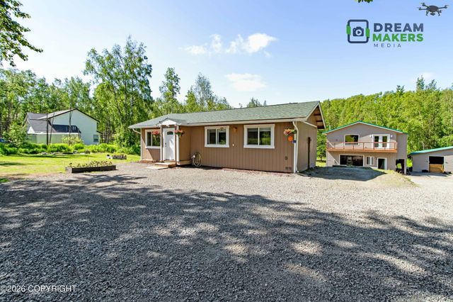 4000 S Eagle Bay Drive, Wasilla, AK 99623