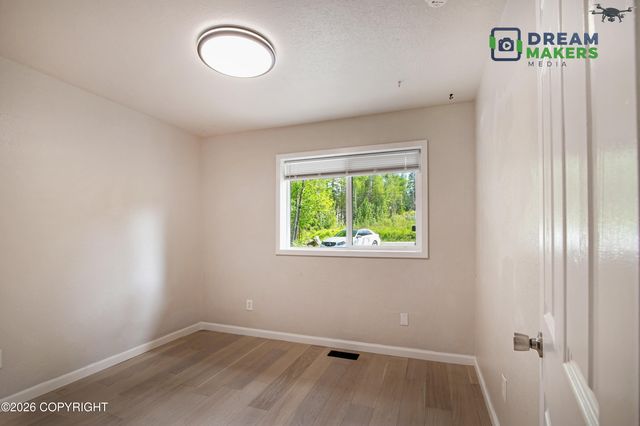 4000 S Eagle Bay Drive, Wasilla, AK 99623