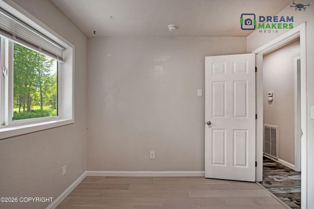4000 S Eagle Bay Drive, Wasilla, AK 99623