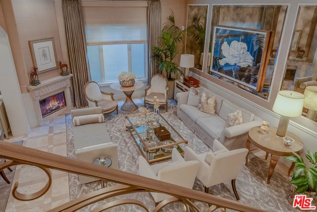 13023 Montana Avenue 104, Los Angeles, CA 90049