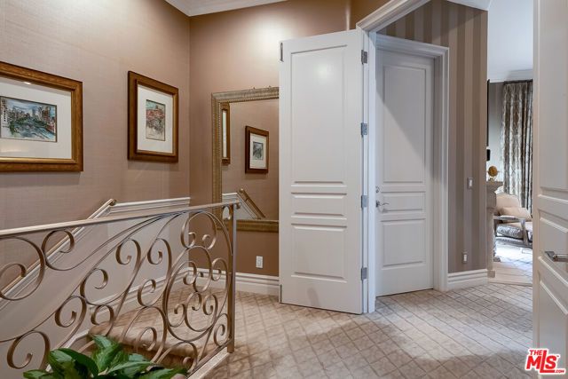 13023 Montana Avenue 104, Los Angeles, CA 90049