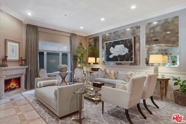 13023 Montana Avenue 104, Los Angeles, CA 90049