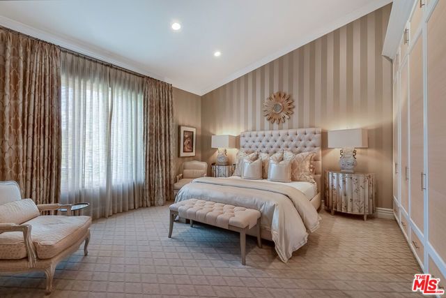 13023 Montana Avenue 104, Los Angeles, CA 90049