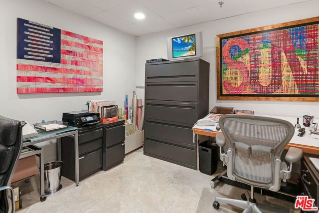 13023 Montana Avenue 104, Los Angeles, CA 90049