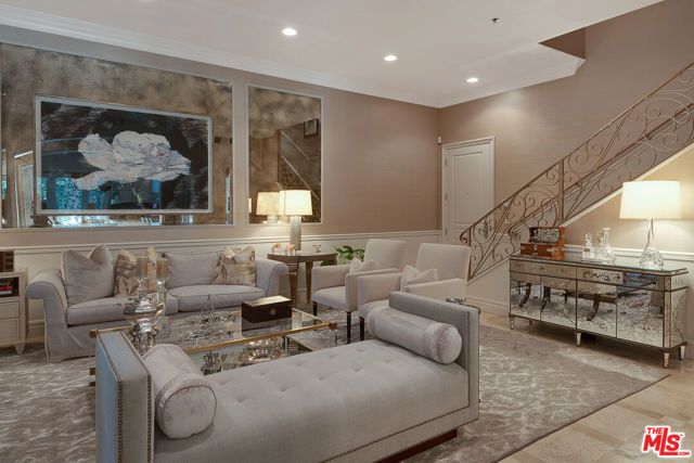 13023 Montana Avenue 104, Los Angeles, CA 90049