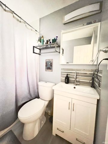 1329 Fremont Street, South Bend, IN 46628