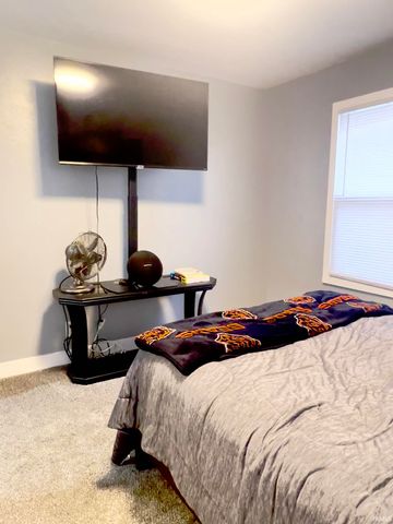 1329 Fremont Street, South Bend, IN 46628