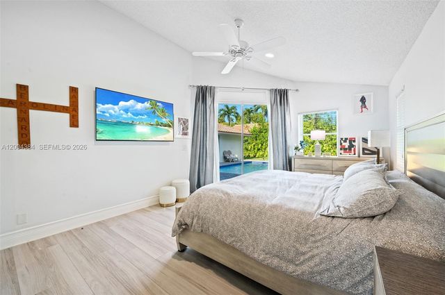 765 Bayside Ln, Weston, FL 33326