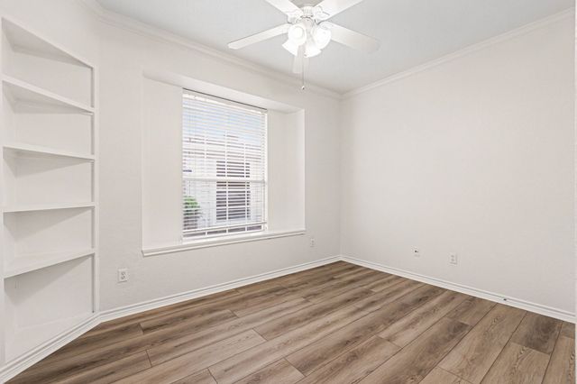 3641 Blue Spruce Drive, Fort Worth, TX 76040