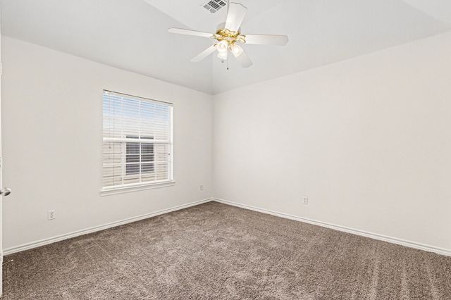 3641 Blue Spruce Drive, Fort Worth, TX 76040