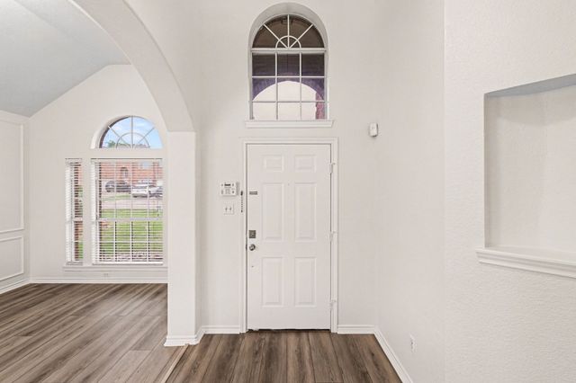 3641 Blue Spruce Drive, Fort Worth, TX 76040