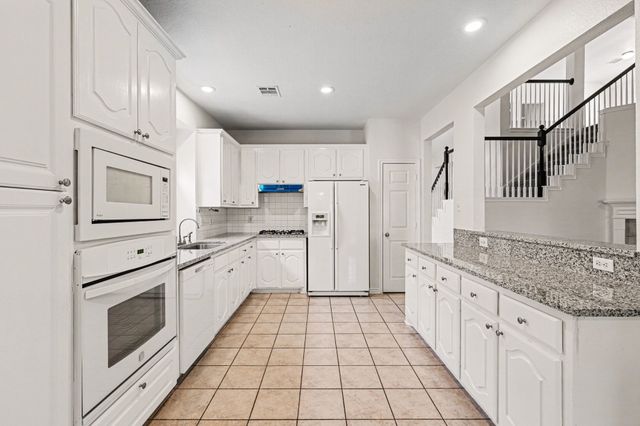 3641 Blue Spruce Drive, Fort Worth, TX 76040