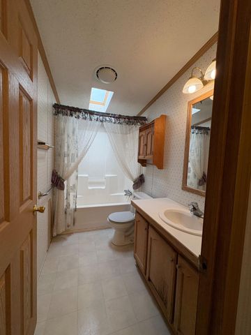 102 ROBIN DR, West Deptford, NJ 08066