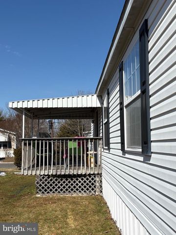 102 ROBIN DRIVE, Paulsboro, NJ 08066