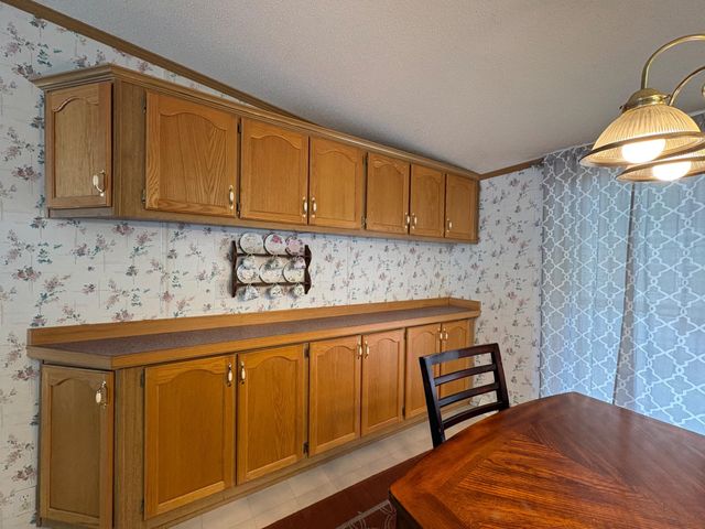 102 ROBIN DR, West Deptford, NJ 08066