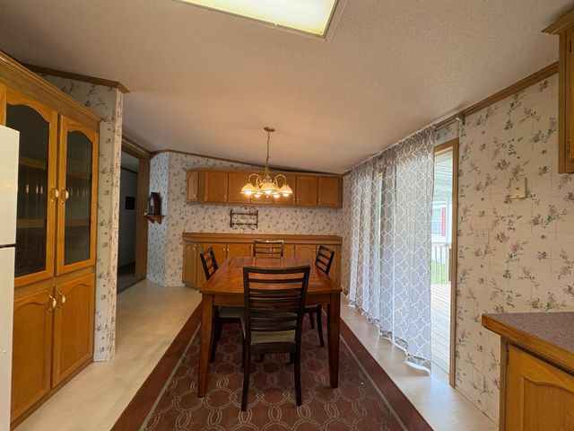 102 ROBIN DR, West Deptford, NJ 08066