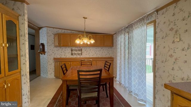 102 ROBIN DR, West Deptford, NJ 08066