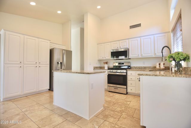 3337 E BEARDSLEY Road, Phoenix, AZ 85050