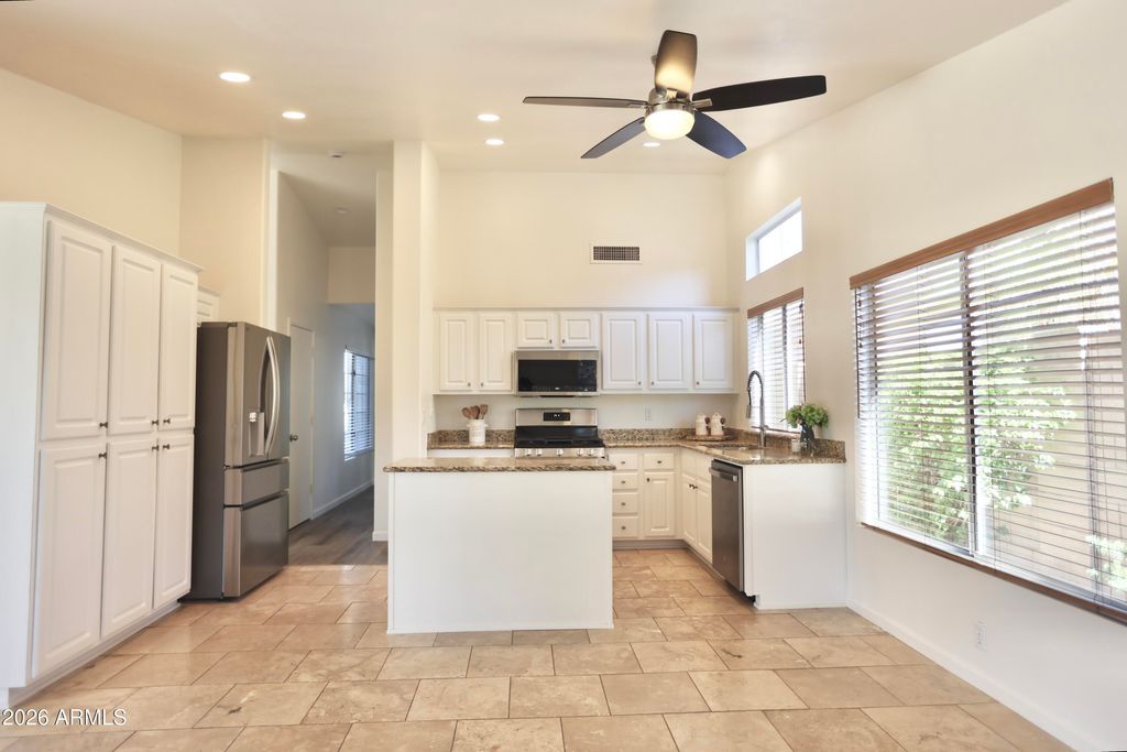 3337 E BEARDSLEY Road, Phoenix, AZ 85050 — photo 5