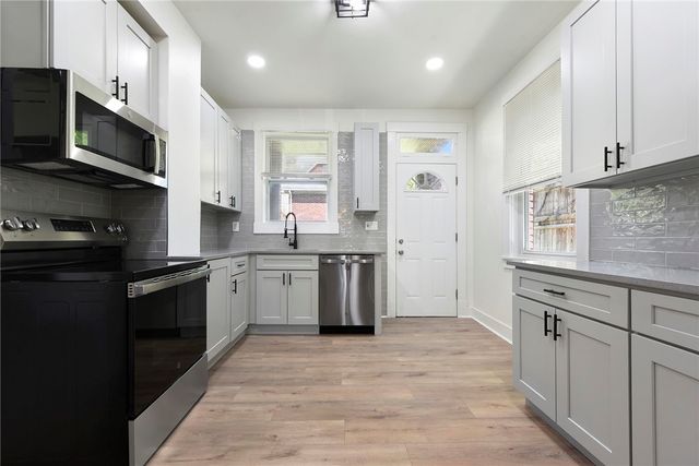 307 Church Avenue, Mt Oliver, PA 15210