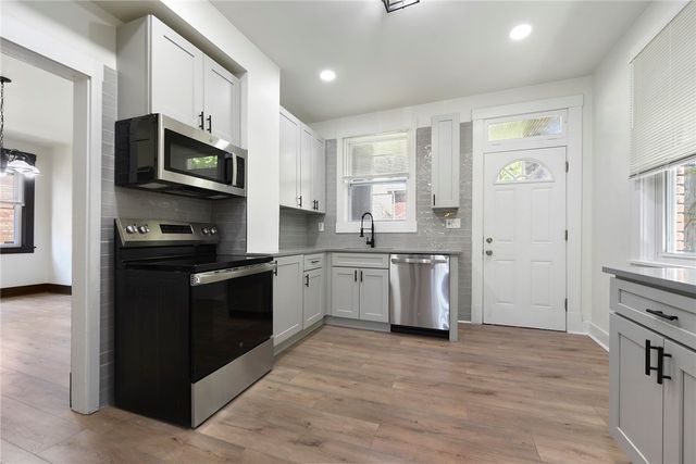 307 Church Avenue, Mt Oliver, PA 15210