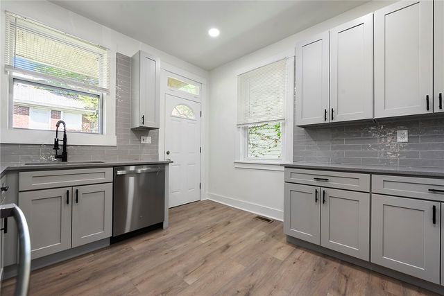 307 Church Avenue, Mt Oliver, PA 15210