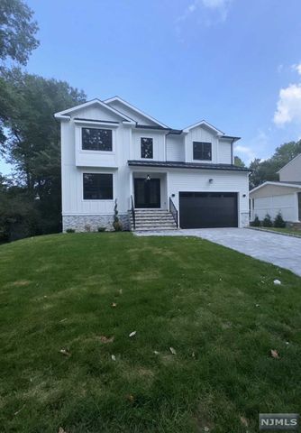 52 Estella Avenue, North Caldwell, NJ 07006