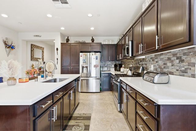 710 Fargo St, Stockton, CA 95204