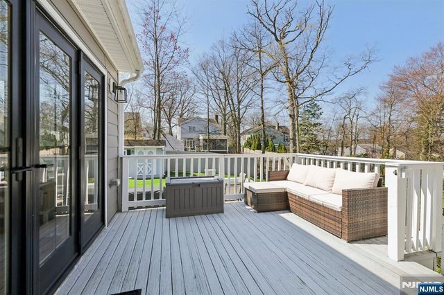 67 Woodland Avenue, Verona, NJ 07044