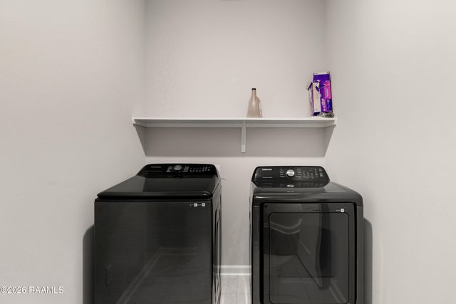 202 Rue Cordorcet, Youngsville, LA 70592