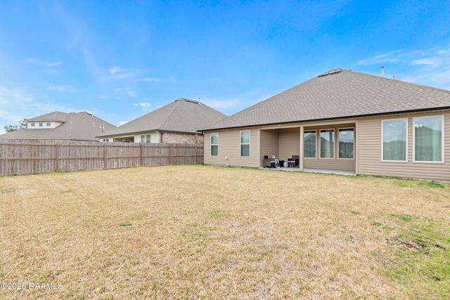 202 Rue Cordorcet, Youngsville, LA 70592