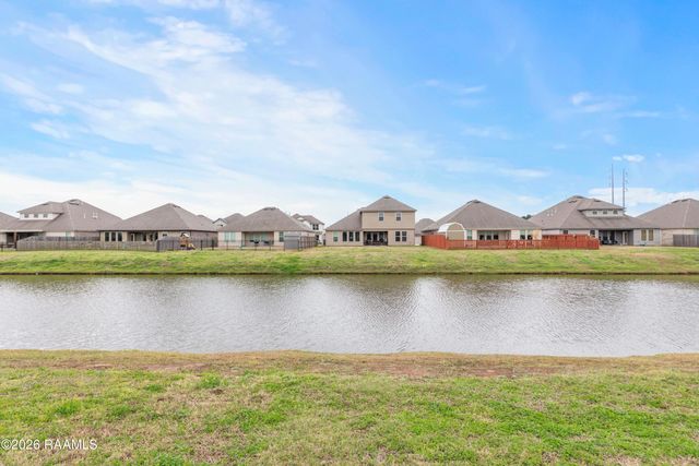202 Rue Cordorcet, Youngsville, LA 70592