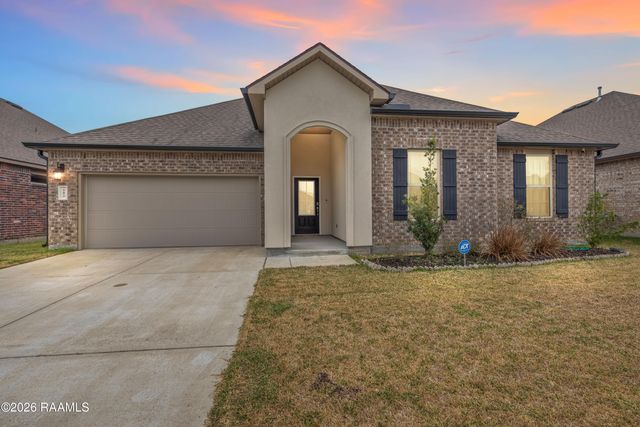 202 Rue Cordorcet, Youngsville, LA 70592