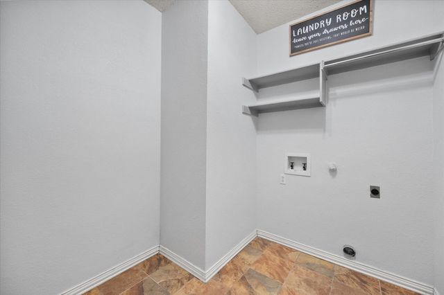 1018 Brook Arbor Drive, Mansfield, TX 76063