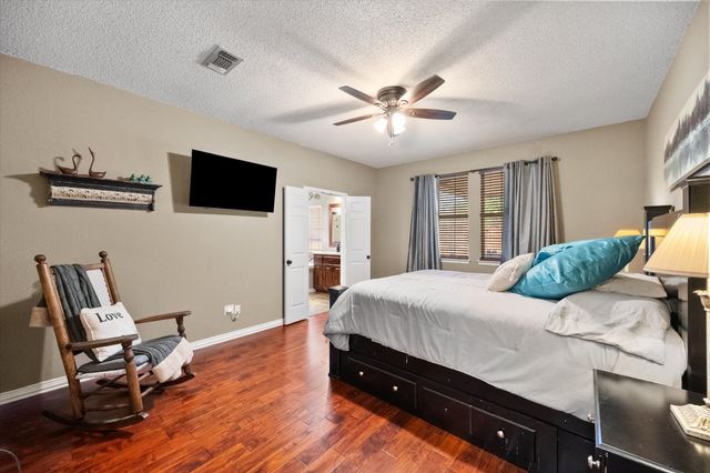 1018 Brook Arbor Drive, Mansfield, TX 76063