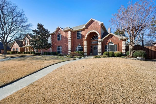 1018 Brook Arbor Drive, Mansfield, TX 76063