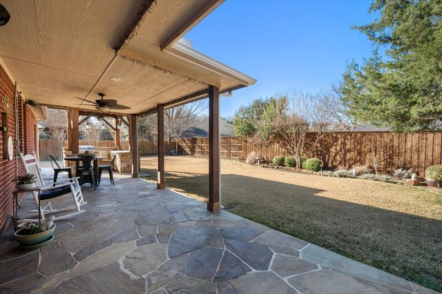 1018 Brook Arbor Drive, Mansfield, TX 76063