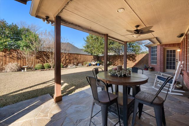 1018 Brook Arbor Drive, Mansfield, TX 76063