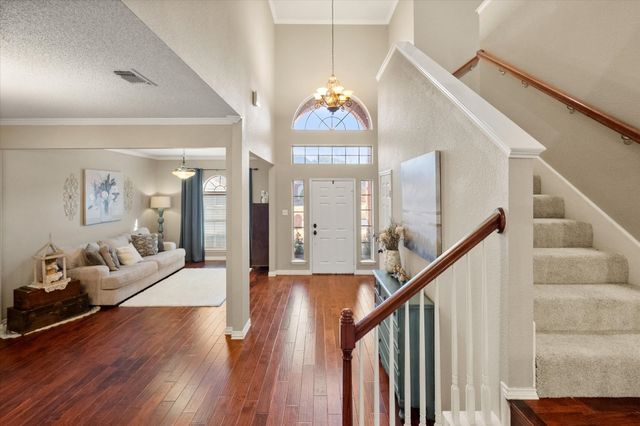 1018 Brook Arbor Drive, Mansfield, TX 76063