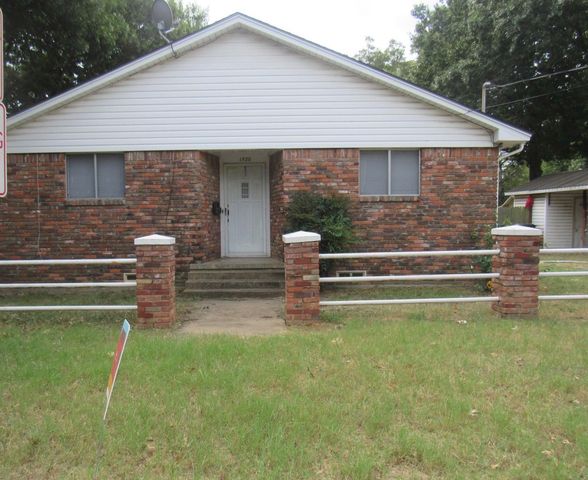 320 N Cleveland Avenue, Sherman, TX 75090