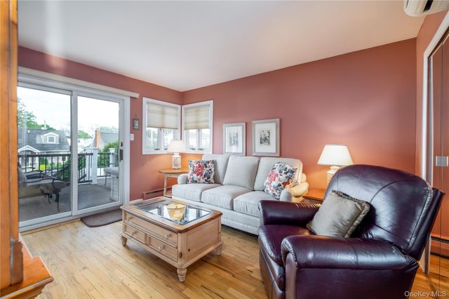 2575 Bayview Avenue, Wantagh, NY 11793