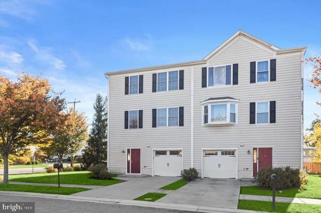 1 KARENDALE CT, Baltimore, MD 21244