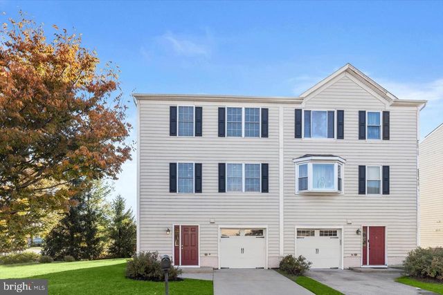 1 KARENDALE CT, Baltimore, MD 21244