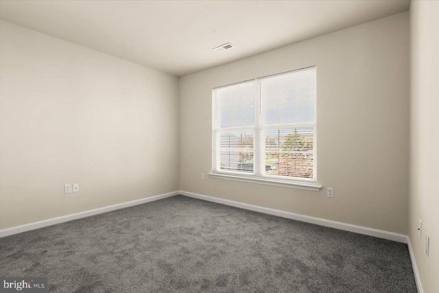 1 KARENDALE CT, Baltimore, MD 21244